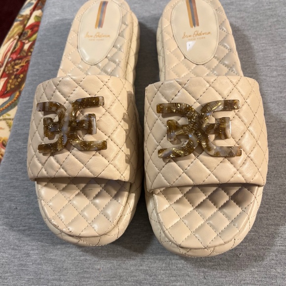 Sam Edelman Slides - Picture 1 of 9